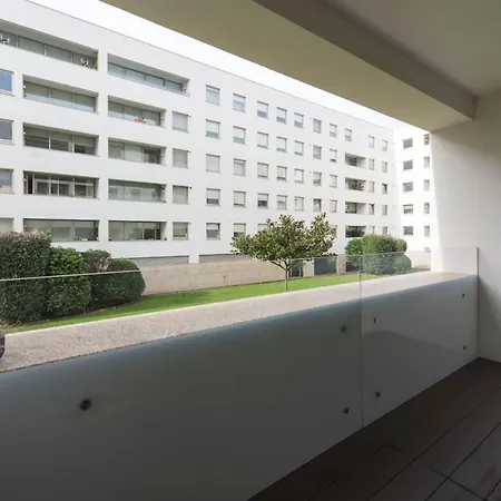 公寓 Lovelystay - Oporto Beach With 2 Free Parking Spots *