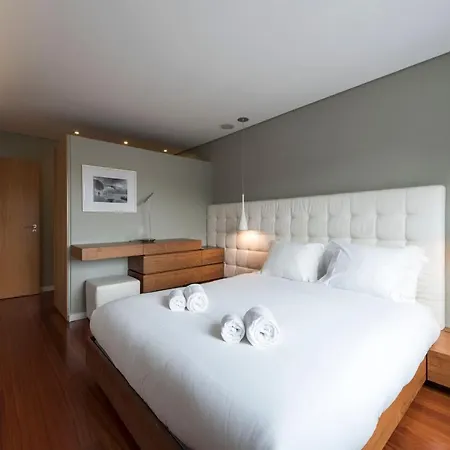 Lovelystay - Oporto Beach With 2 Free Parking Spots 马托西纽什
