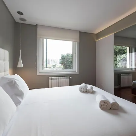 Lovelystay - Oporto Beach With 2 Free Parking Spots